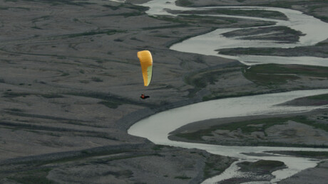 Explorers (5.1) Paragliding in Alaska